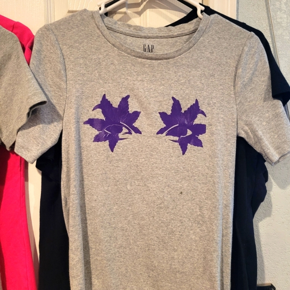 Medium womans cannabis tshirt